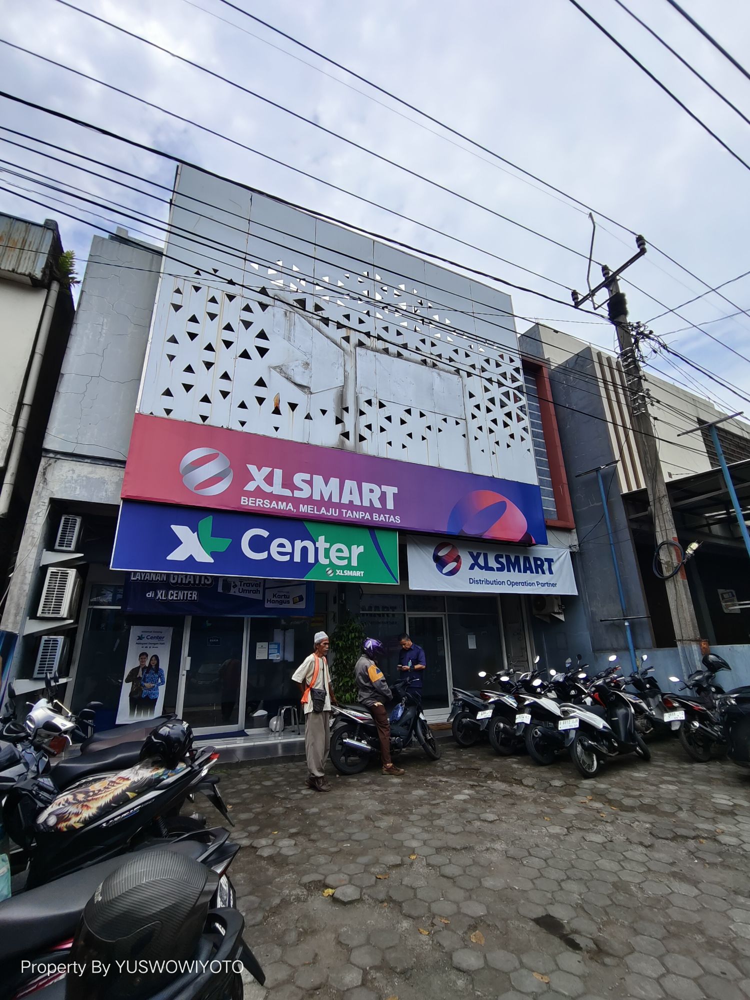 Kebijakan Tak Sinkron: XL Axiata Minta Surat Kehilangan Meski Tak Lagi Diwajibkan