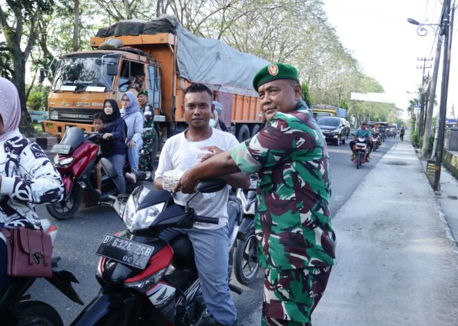 Berbagi Ta’jil Kodim 0208/Asahan Ramadhan Penuh Berkah