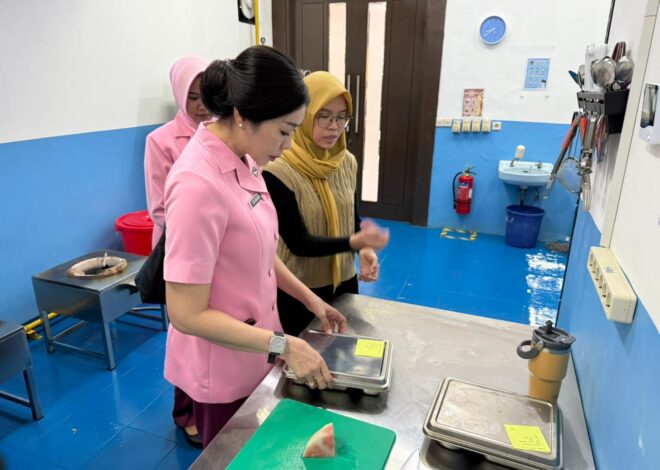 Kapolres Priok Turun Langsung Cek SPPG Pastikan Food Safety Dan Standar Operasional