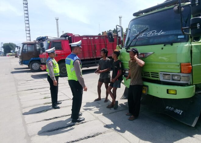 Satlantas Polres Pelabuhan Tanjung Priok Intensifkan Patroli Dan Himbauan Humanis Di Buffer Area Pelabuhan